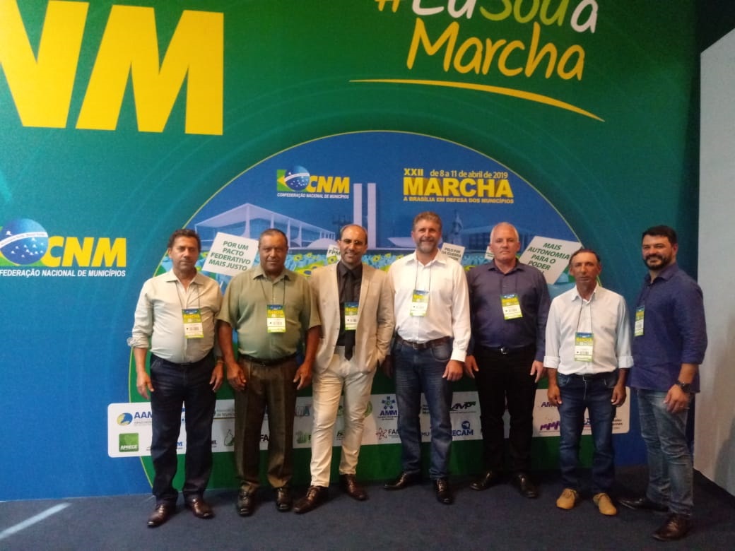 Vereadores participam da XXII Marcha a Brasília